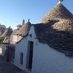 מלון דירות Tipico 4*