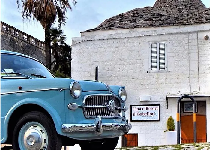 Tipico מלון דירות